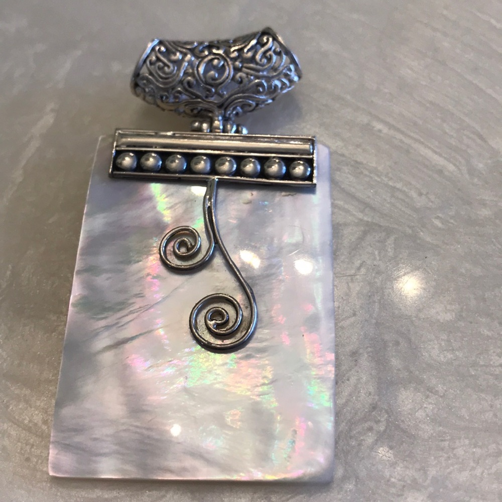 Necklace - Picture 2 of 4